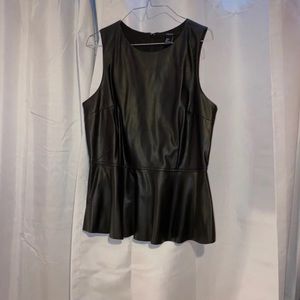 Cute leather top ! Women’s !